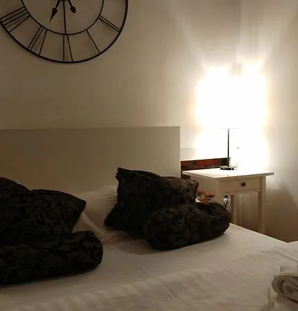 アパート Center Of スプリト